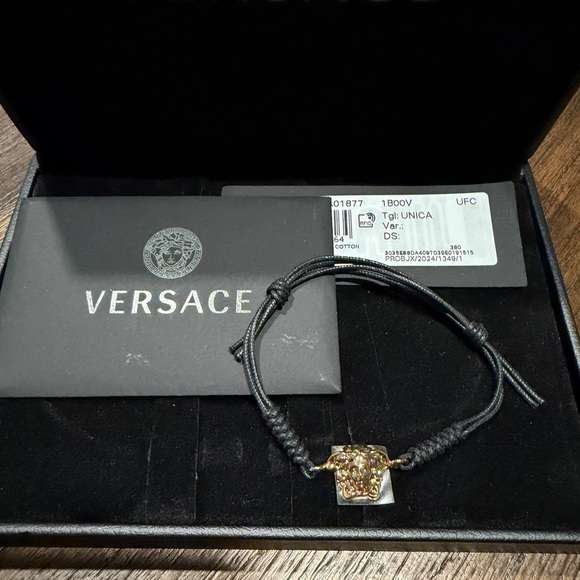 Versace La Medusa Black & Gold Adjustable Bracelet with COA & Box. NWT